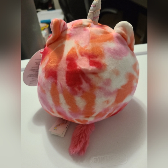 Adrie the Caticorn Squishmallow - Picture 2 of 11